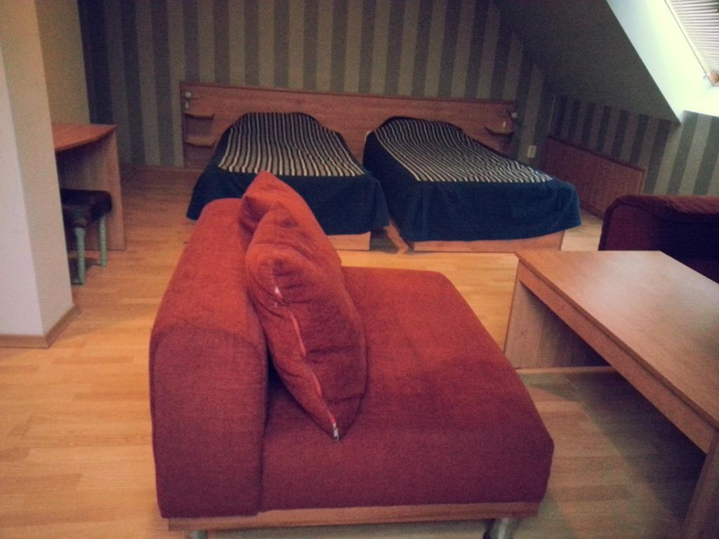 Family Hotel Kredo Sliven ภายนอก รูปภาพ